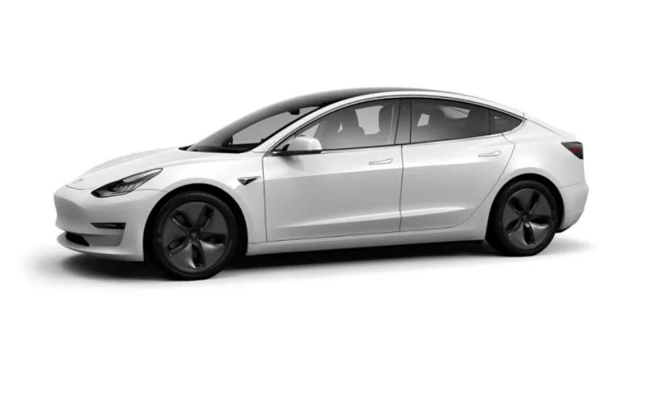Mobil listrik Tesla Model 3 Mobil
